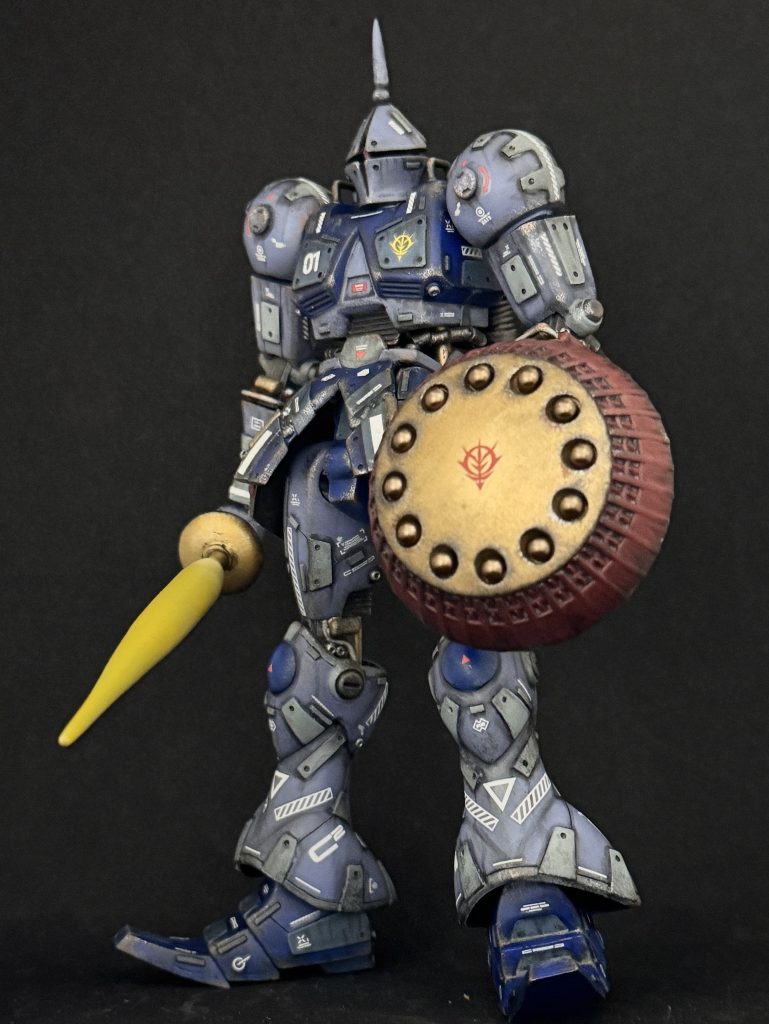 背がずいぶんおっきくなっちゃいました。そのせいか、盾がちょっと小さめです笑