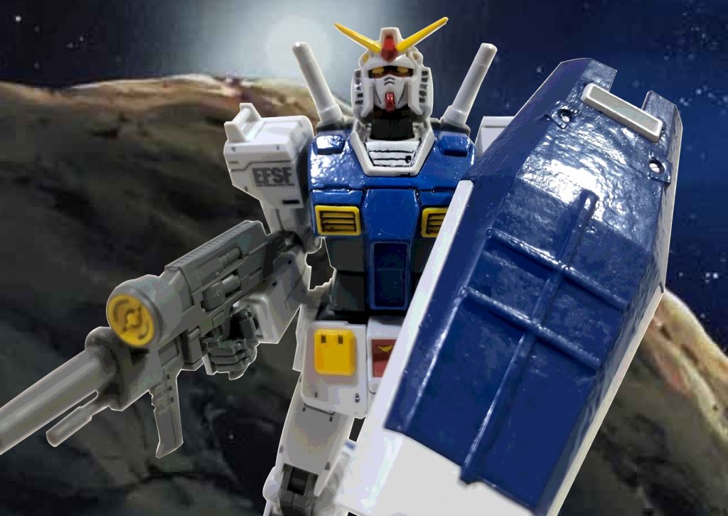 ラストはルナツーを背景に〆。