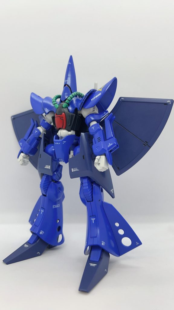 唯一無二のシルエットです。