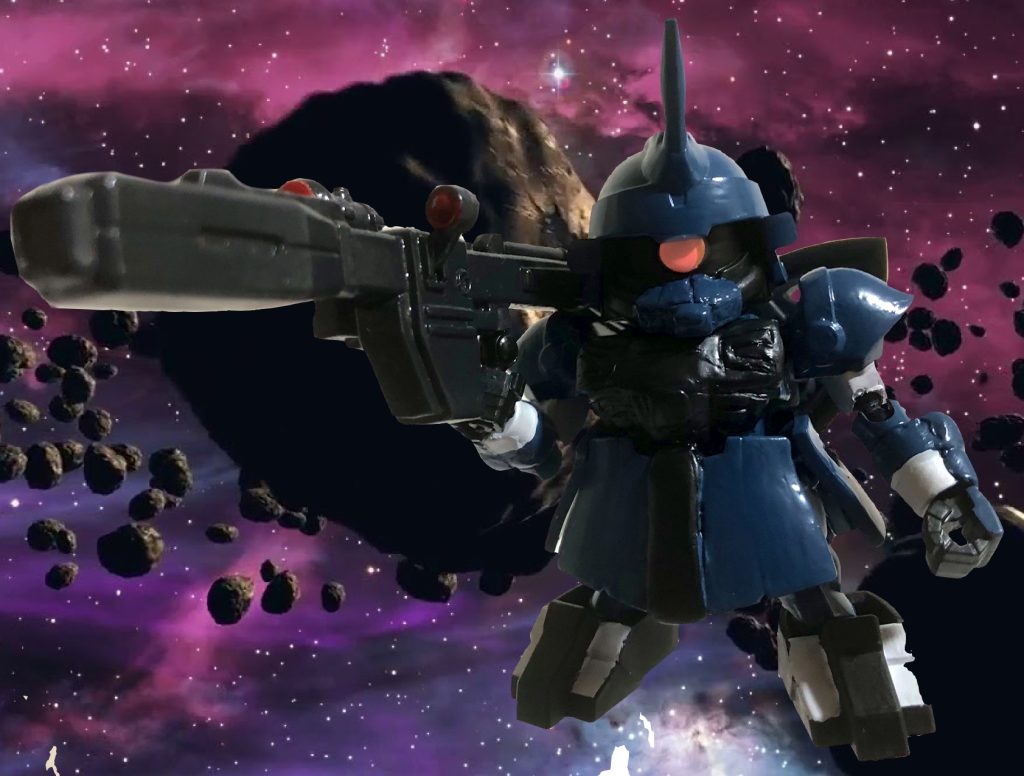 ジオン製モビルスーツの特徴的な角(ブレードアンテナ)が付いた隊長機も開発されており、その際にはリックドムのビームバズーカを装備していた。