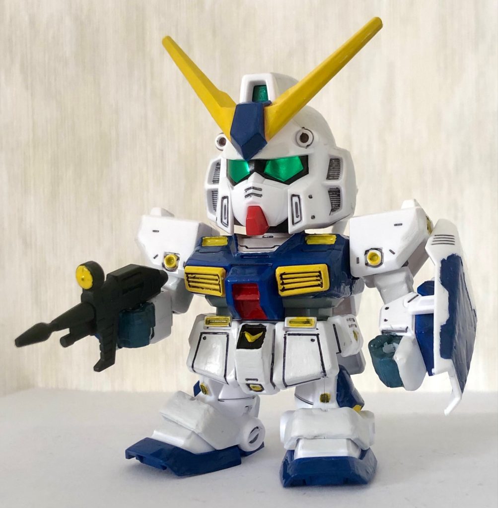 ちなみにこのアレックスには専用ビームライフルが付いておりません(zaku-kao9)そこでジャンクボックスにあったマイクロウォーズのガンダムのビームライフルを代わりに装備。