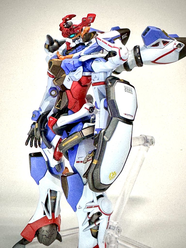 基本はHJの作例を参考にしてバックパックとビームサーベルをマグネタイズしました。