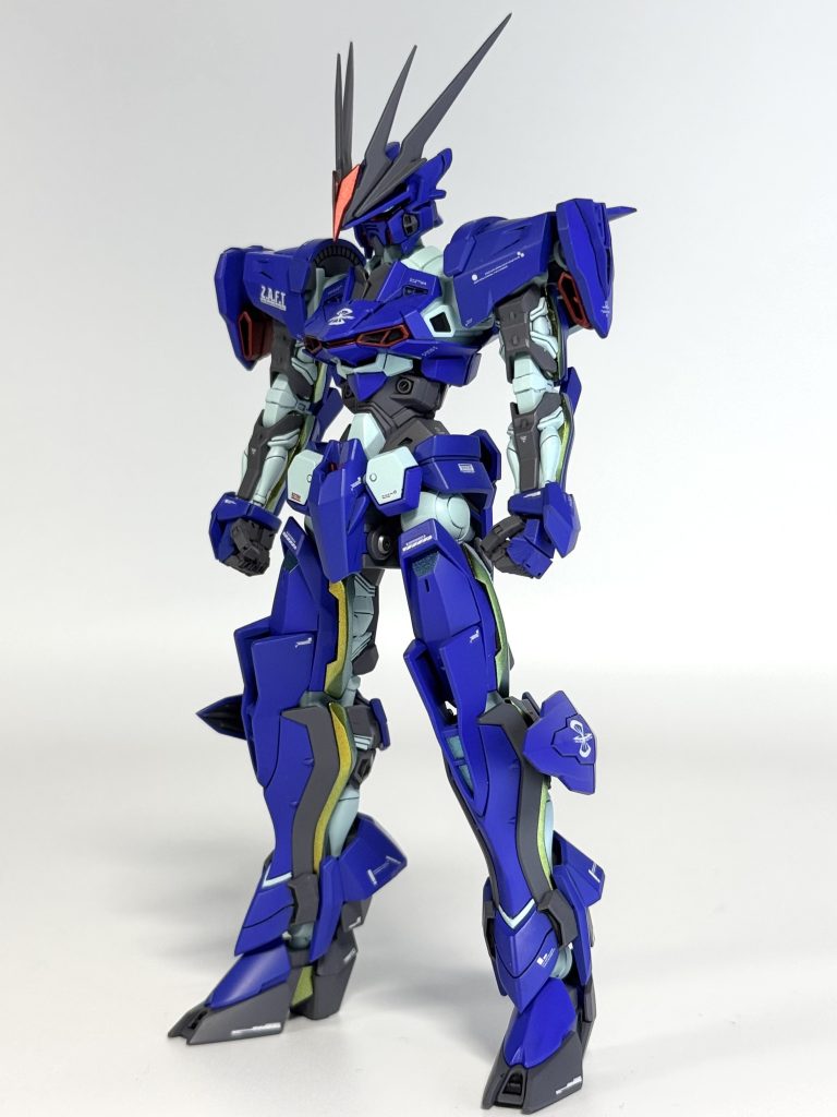 カツの裏側にはQRコードが焼き付けられている。読み取ると「お前は今、どこにいる?」という文字列とともに、見覚えのないレシピサイトに飛ぶ(ロシア語)。