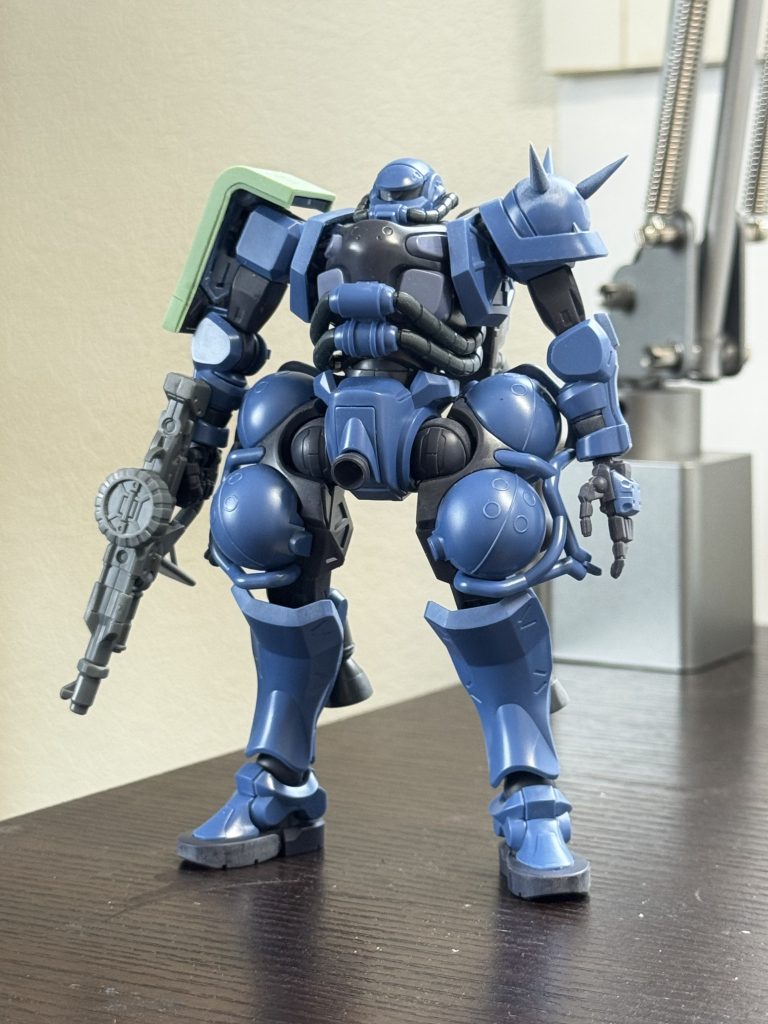 スパイクはランナー削り出し。シールドとランドセルはジャンクから適当に流用しました😅