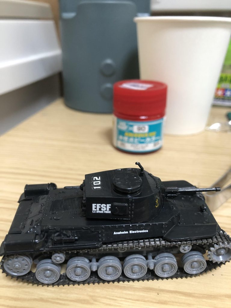 戦車が小さすぎて作り辛かったです。