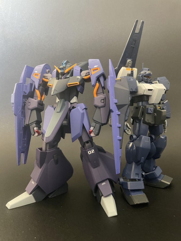 同時期に次男が作ったジム・クゥエル高機動型と一緒に♪