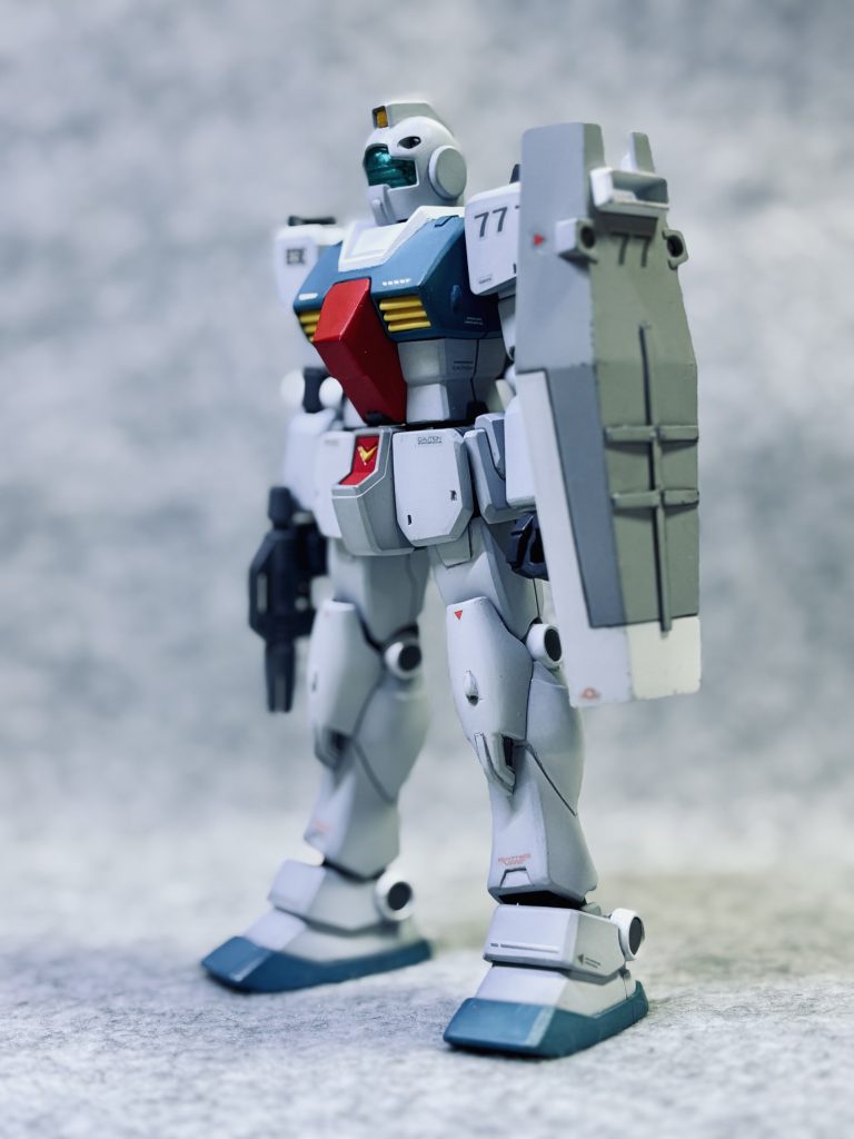 個人的な好みで頭部は、ノーマルジム準拠としました！