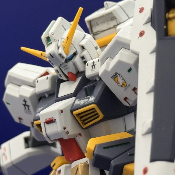 アテッサ新作モデル HGUC ガンダムTR-1 [ヘイズル改]｜萌木原あるくさんのガンプラ ロボット