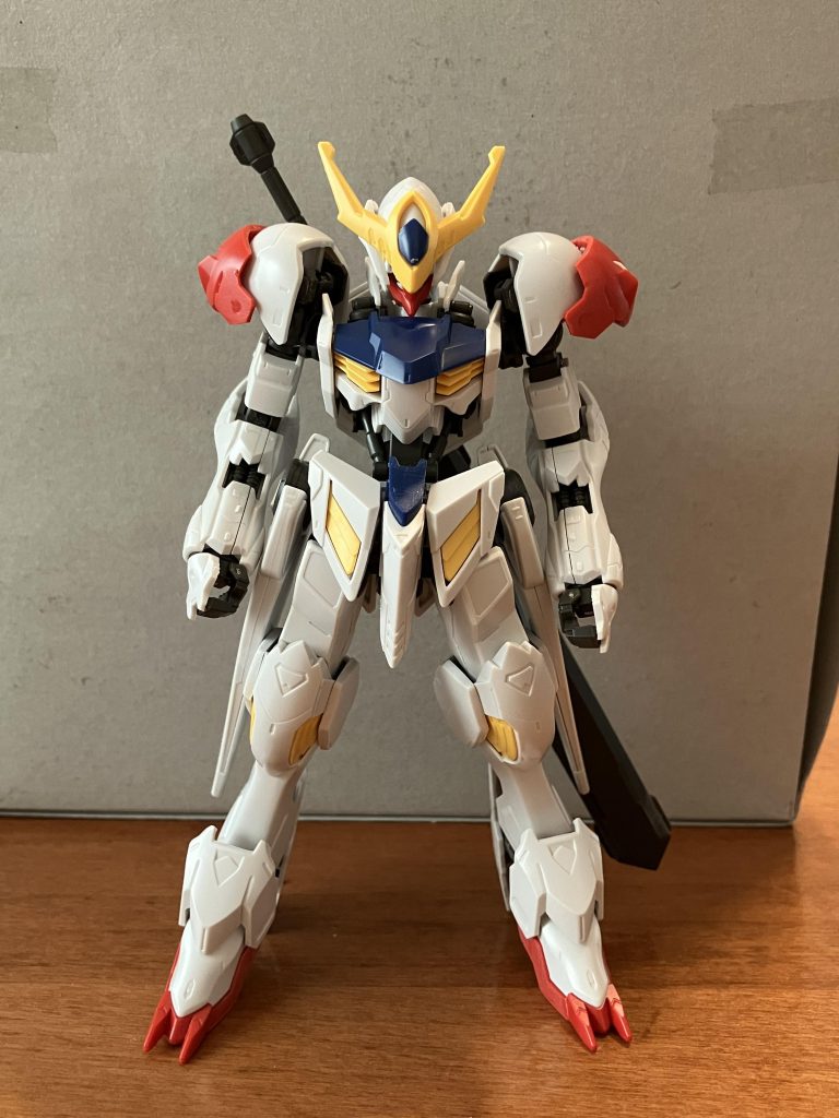 一応素組を載せておきます。胴体が詰まっている感があったので伸ばしたんです。