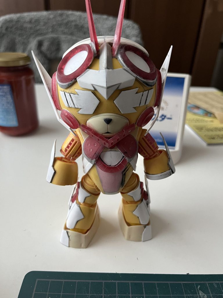 完成間近で折れる壊れるが多発。塗装後の組立時の破損は本当に泣きそうになりました。