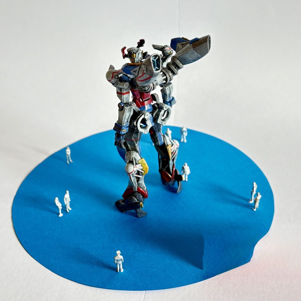 全てのデザインが特徴的で立たせるだけでも、めちゃくちゃ時間がかかりました。足回りがスカスカでとてもオシャレなんです！