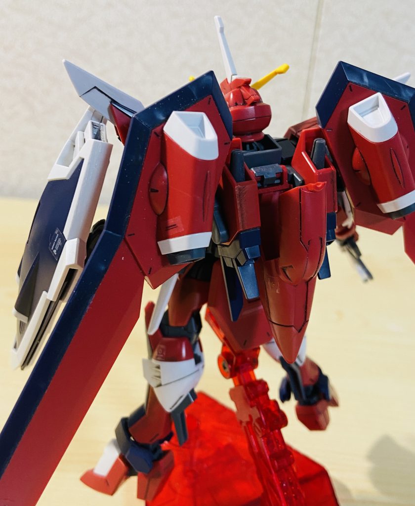 バックショットです。変わらずスミ入れとリタッチくらいです。