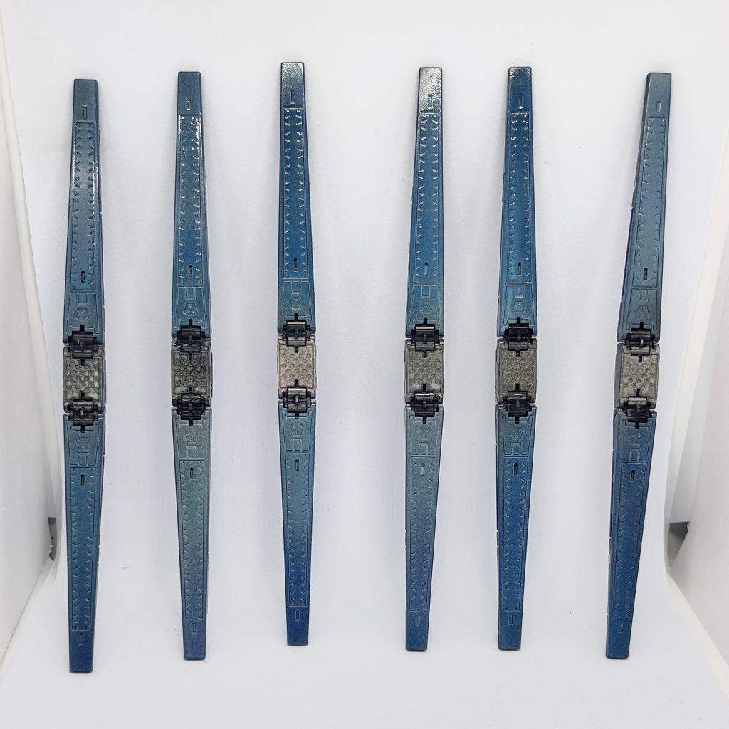 ファンネルの裏です。意図せずグラデーションになってます( ̄▽ ̄;) 綺麗なのでヨシ。