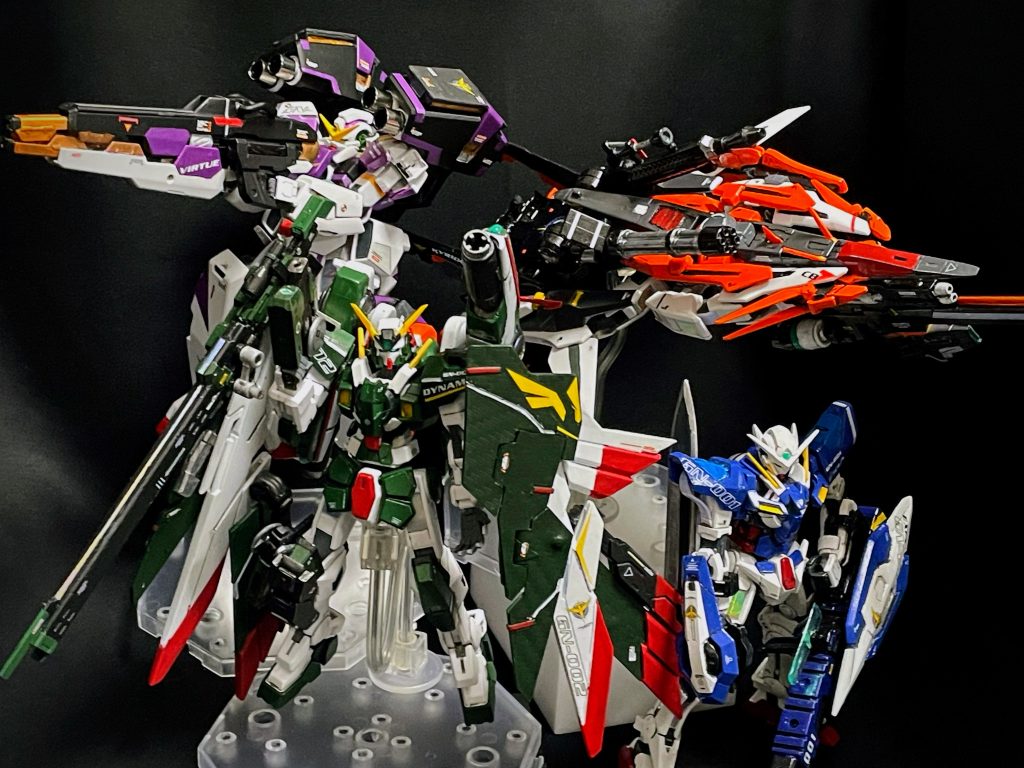 ガンダム00、ガンダムwとアナザー機体続きで挑んできたので、次は宇宙世紀関係で行こうか、アナザーのSEEDで迷ってますが、並べて飾れるものに挑みたいと思います。ガンダム以外も作りたいですが、ガンダムしか買えない問題