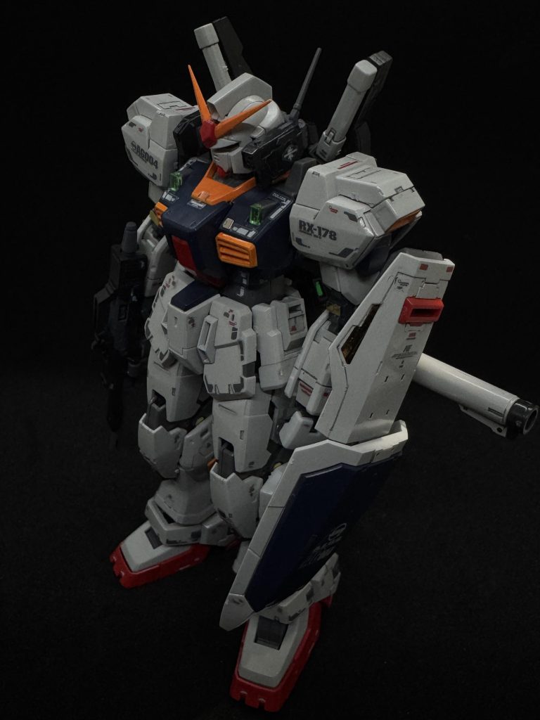 RG ガンダムMk-II(エゥーゴ仕様)–2枚目/制作者：ベンチマン