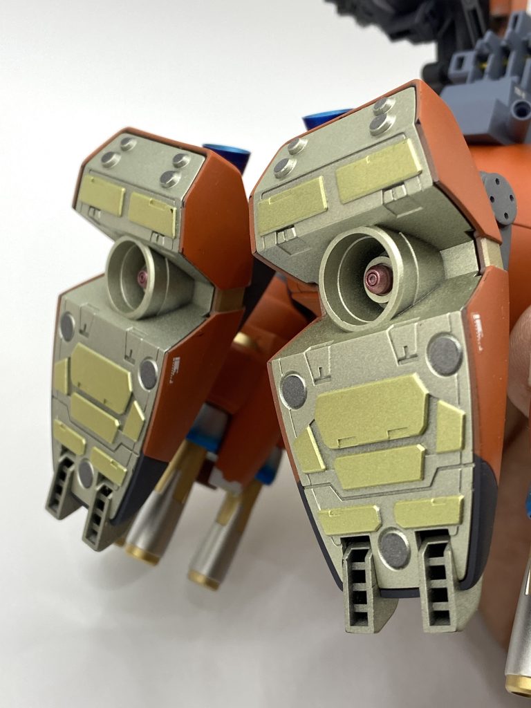 見えなくなる足裏まで塗りました。どうせ見えなくなるんですが。