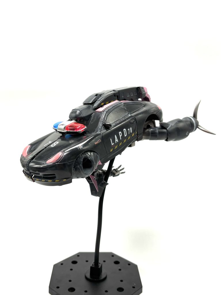 ｢スピナー｣LAの警察が使っている空飛ぶパトロールカー垂直離着陸できる未来カーでこの時代には広く普及している。