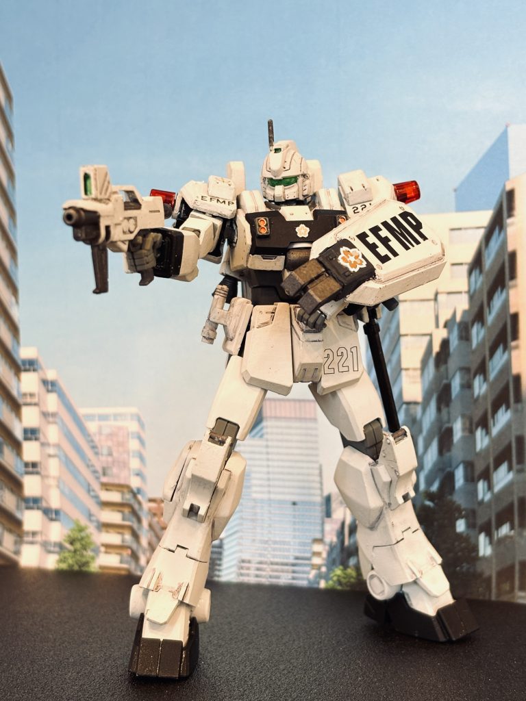 1年戦争以降、多発しているMSテロに、即時対応できる陸戦MS部隊を中核として、主にスペースコロニーでのテロ行為の鎮圧などを対象に、試験的に展開しているという設定です。 各コロニーや周辺宙域に駐留する、連邦軍MS部隊と連携した作戦の展開や、戦闘に伴う人的・物的被害に対する援助等も任務としています。