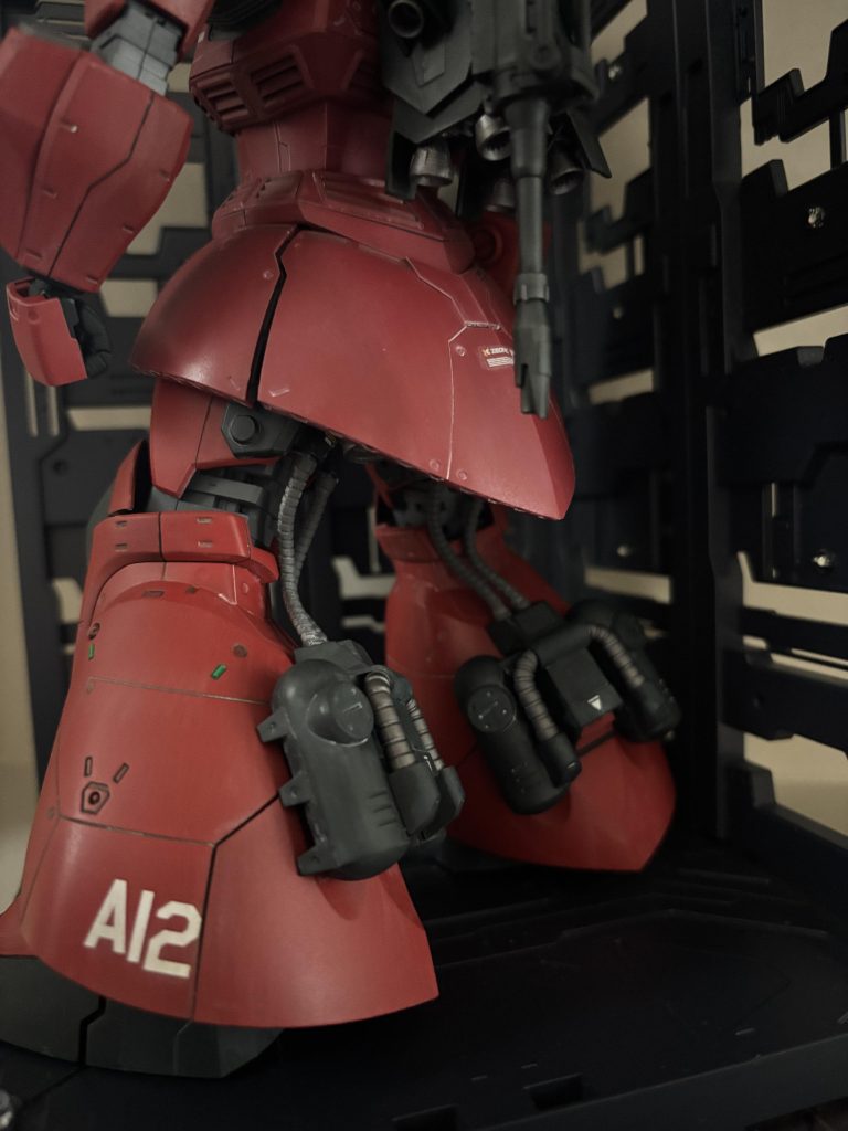 脚部ビュー！脚部にニュータイプセンサー。