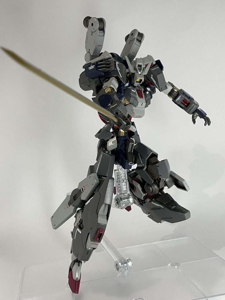 ポージング3また、通常のグレイズに偽装するためのマスクも製作しました。