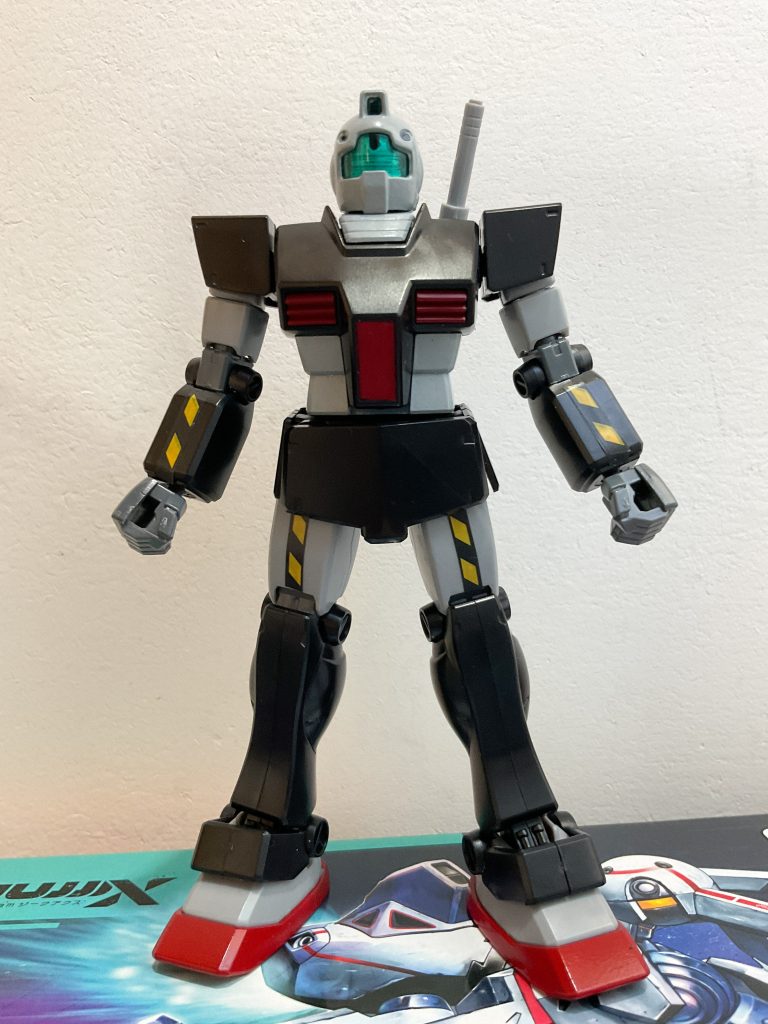 自己解釈で、腕や足に虎マークを付けてみました。プロトタイプなので頻繁に整備されると思い、作業員の安全を考えての処置です。急に動き出したら一大事ですからね。