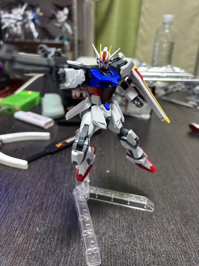 初めてのEGだったのですが思ったよりもクオリティ高くてびっくりΣ( ˙꒳˙  )脚の可動域はあれですがこれで1000円は凄すぎです♪