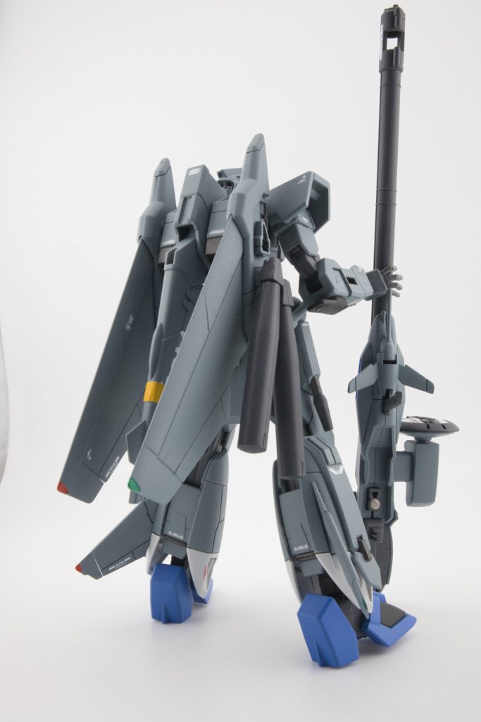 羽のミサイルはオミットし、プロペラントタンクを付けてます。