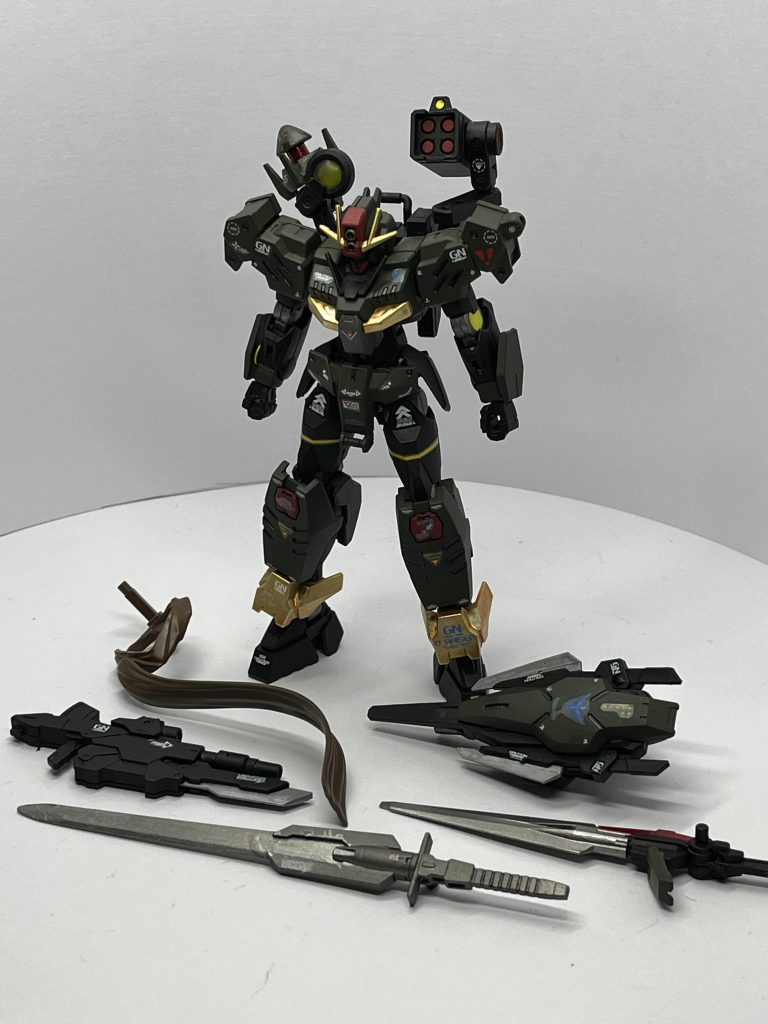 気軽に何か作りたい!と思い積みからピックアップしたコマンドクアンタ色だけ塗って仕上げるだけのつもりが気付いたらちょこちょこ改造してしまうw