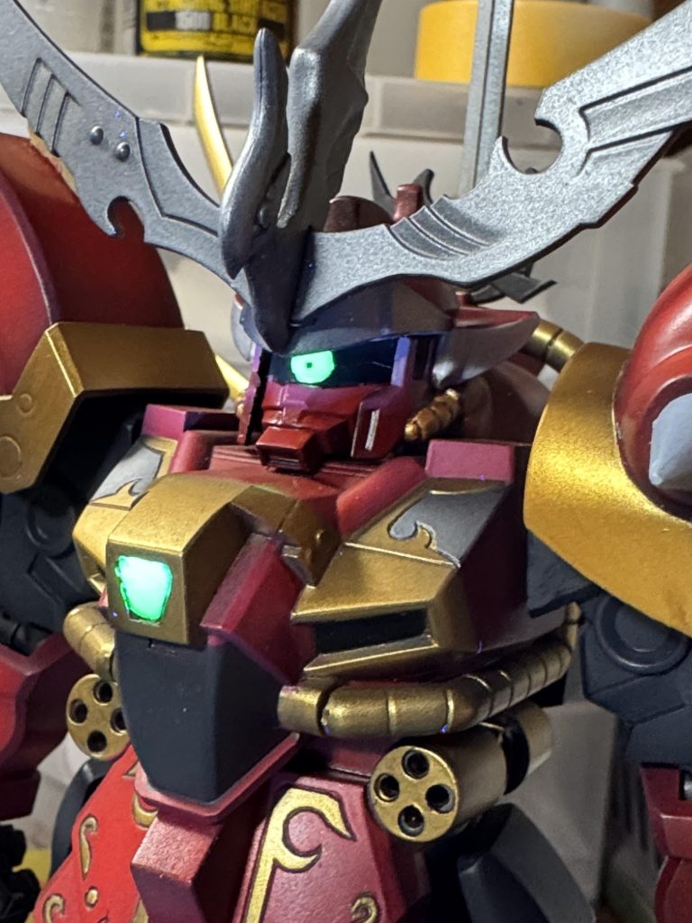 部分的に蛍光グリーンで塗装しています🔦素晴らしいプロポーションですが、さすがに昔のキットなので、ヒケや合わせ目の処理、マスキングに苦労しました💦最後は苦労にしっかり応えてくれました✨️( ◜ᴗ◝)✨️