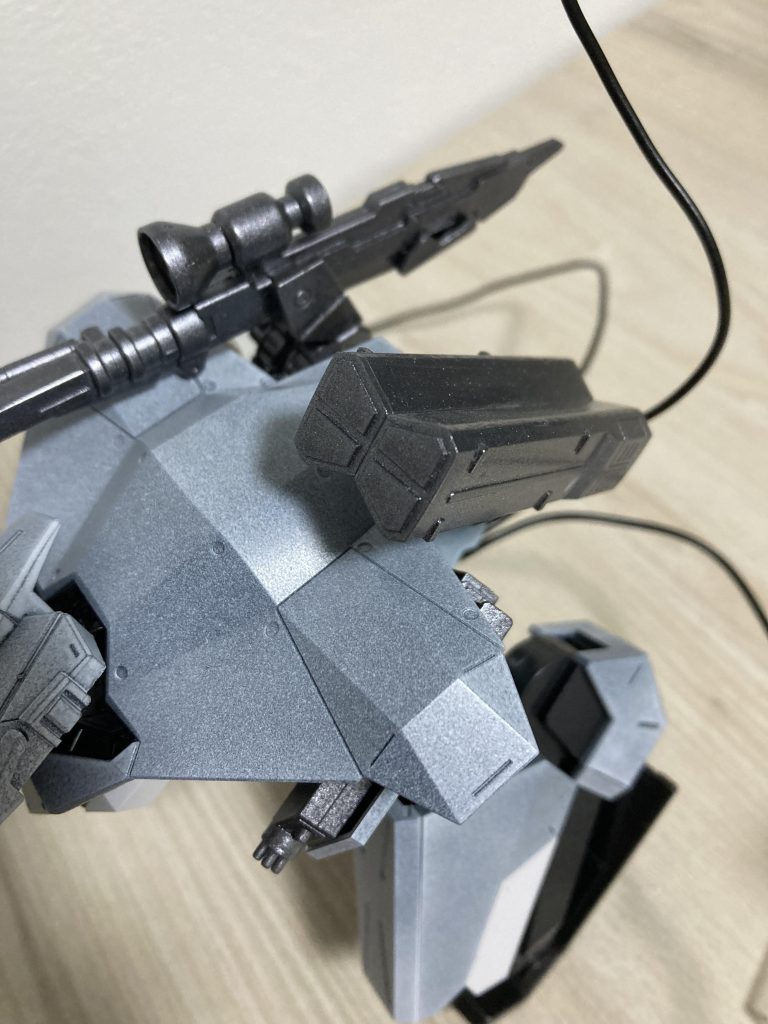 ミサイルコンテナは旧HGの陸戦型ガンダムのものをくっつけたものです。