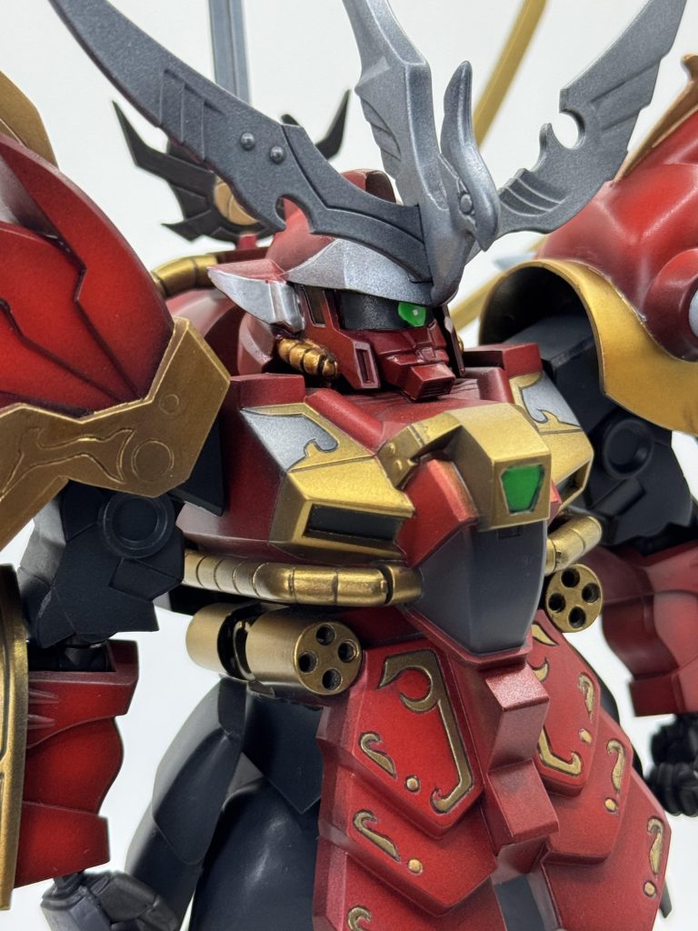 エアブラシでマスキング塗装、部分的に筆塗り。かなり大変でした💦