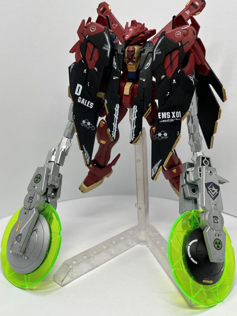 クロスボーンガンダムのライバルキャラギリ・ガデューカ・アスピスの専用機を作成悪陣営でイベント参加に!ギリもまぁ最初は敵だったのでw光と影のディキトゥスに負けないようなやつを仕上げました(´・ω・)b