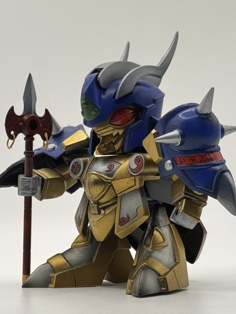 腕は肩、二の腕、前腕、手首に分割して可動を仕込みました。