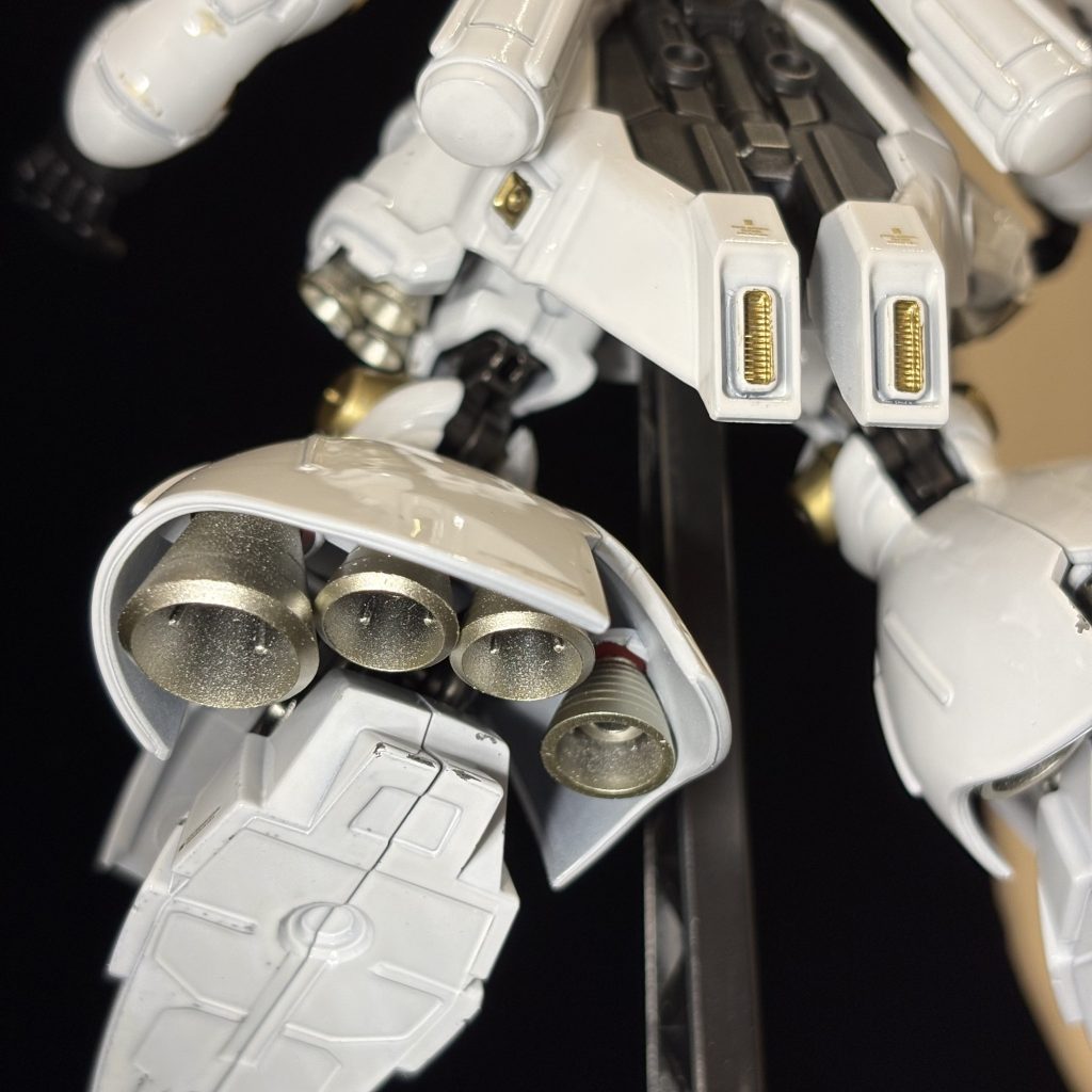 チタニウムフィニッシュサザビー–5枚目/制作者：@takelectric