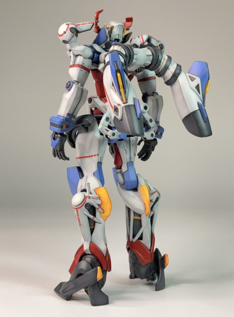 背面情報量が多くてかっこいい…!