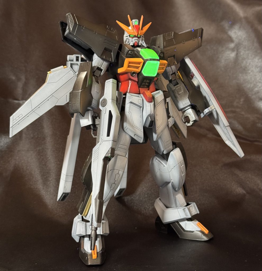 塗装情報白部  ダークグレー下地→クールホワイト立ち上げ黒部  EXブラック下地→クールホワイトでハイライト→黒ちょい足しスモークグレー赤部  焦げ茶下地→クールホワイトでハイライト→純色イエローちょい足しプレミアムレッド黄色部  オレンジ下地→キアライエロー立ち上げタミヤのスミ入れ塗料ダークグレーでスミ入れ バルカン、関節はダークアイアンで筆塗り