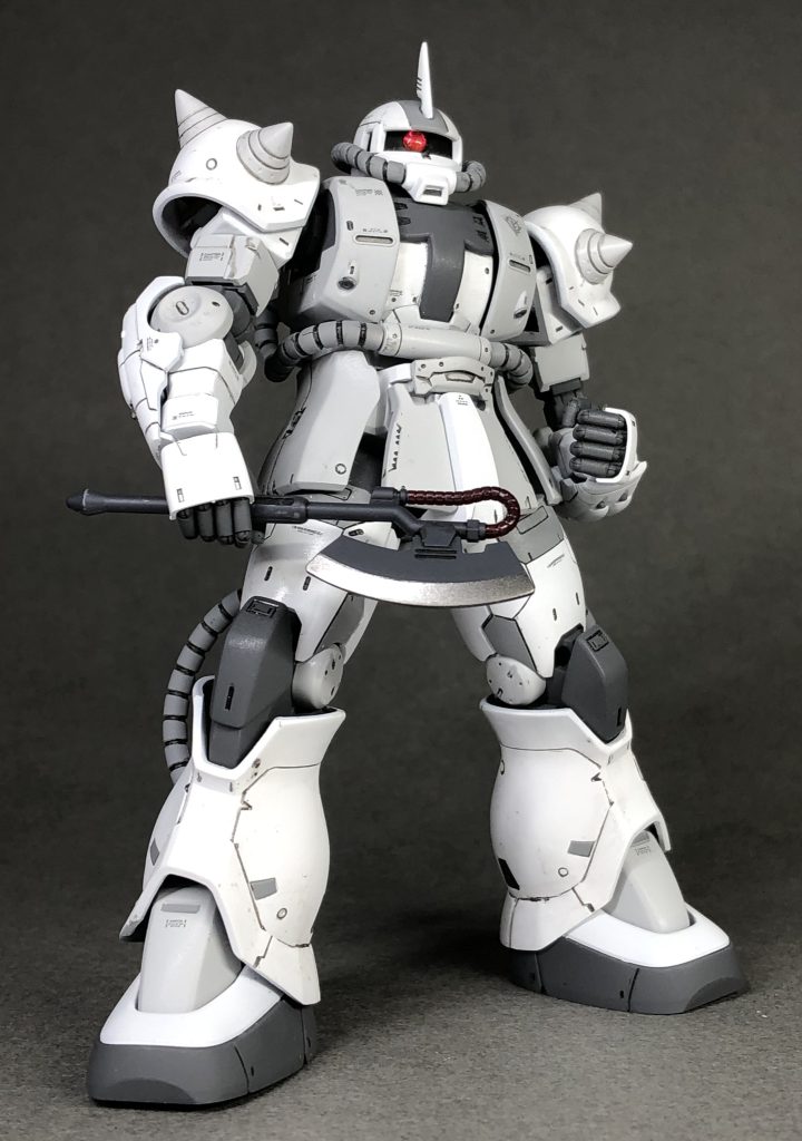 塗装今回、外装一切調色してませんMr.カラー新色 ASH&MACHINE -鈍色の機甲色- シリーズ本体 グレートーン 1~4バズーカとヒートホークガンダムカラー MSファントムグレー下地瓶サーフェイサー1500にラッカー黒を足してかなり暗めにしましたスミ入れ 水性ダークグレーをマジックリンで希釈トップコートUVカットスムースクリアーに極少量の黒を足し濁らせ ”濁(だく)リヤーと呼称します”トーンを落ち着かせました