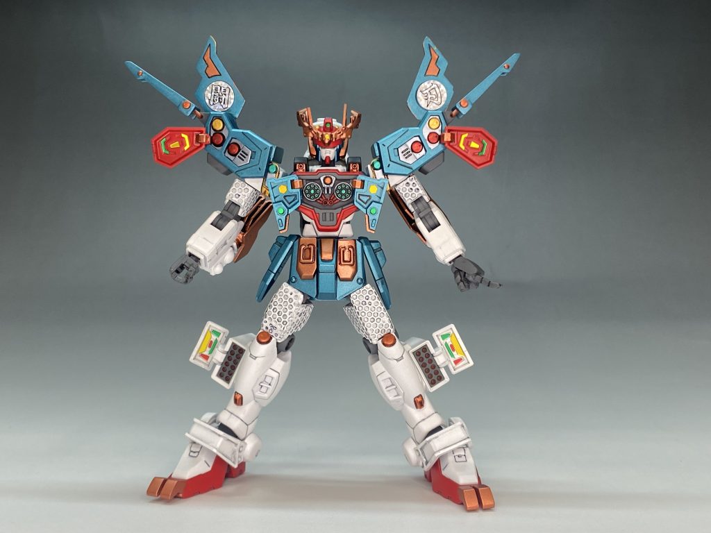 疾風闘刃形態は、ハッチフルオープン機構を使って表現。装甲の内側に輝羅鋼っぽい塗装を施して、擬似輝羅鋼装備の力を借りる忍術という脳内設定。