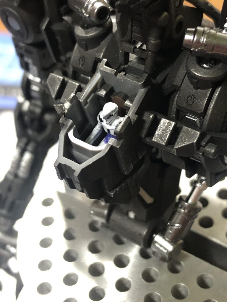 魔狼を狩る者–4枚目/制作者：@glegol0309