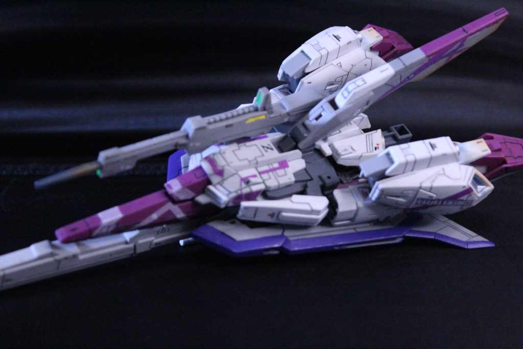 組み替え変形とはいえ、そこそこポロリしちゃうRG:Z とか怖くて手が出せない