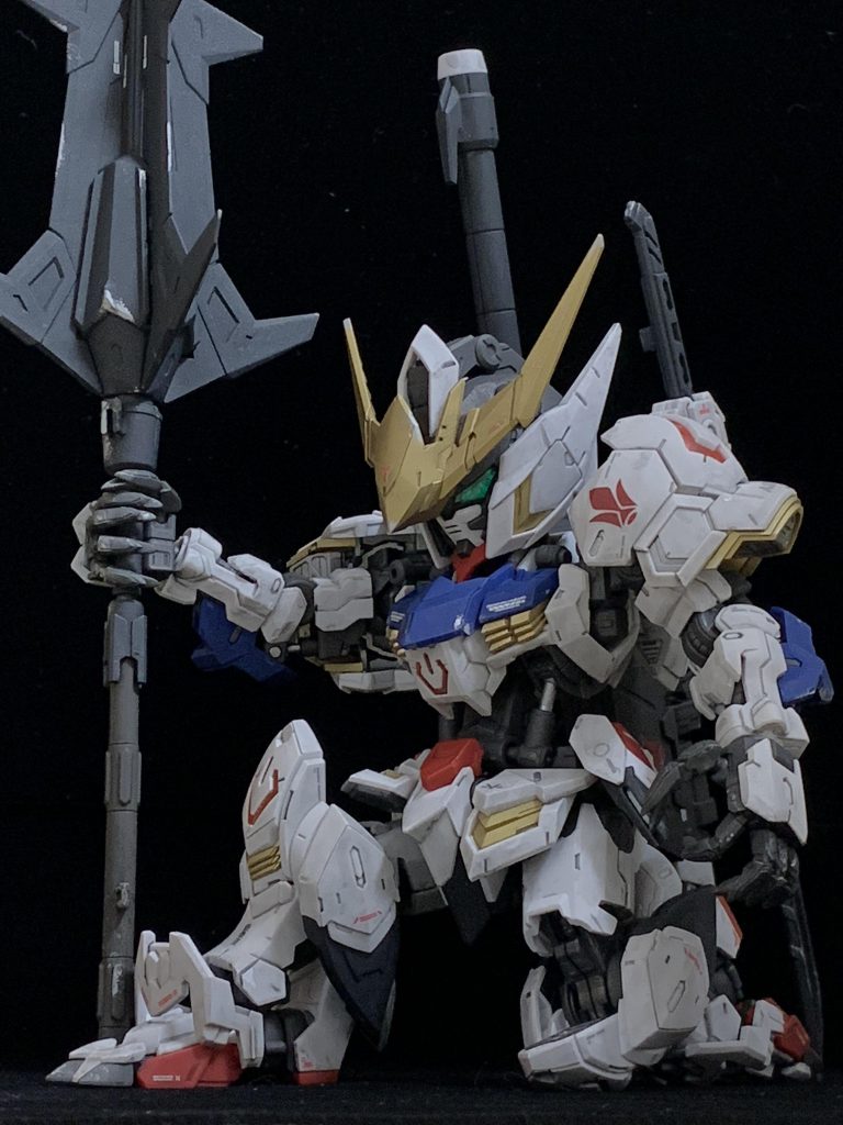 この頭身で膝立ちができます。これは驚きました。