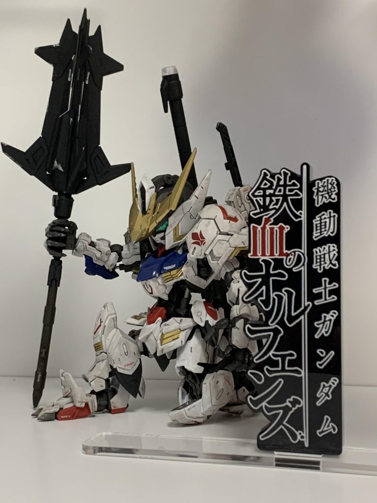 今のディスプレイで〆。簡単でしたがご覧いただきありがとうございました。カラーレシピ:ゴールド部:ガンダムマーカーゴールドシルバー部(シリンダー等):ガンダムマーカーシルバー