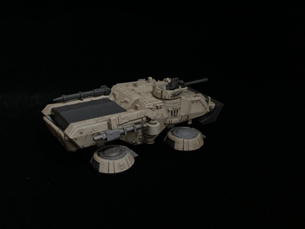 今となっては珍しい陸戦型ガンダム地上戦セット付属のホバートラックです。ディテールが細かくてとてもかっこいいです。