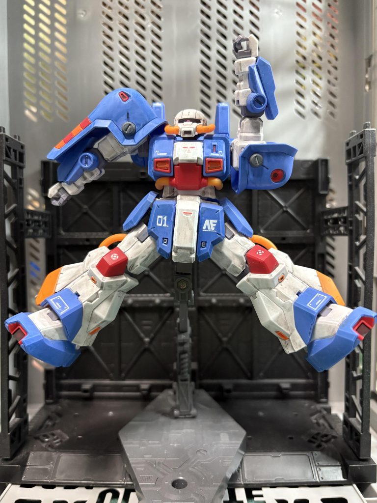 ホビーハイザックといえばのポーズ