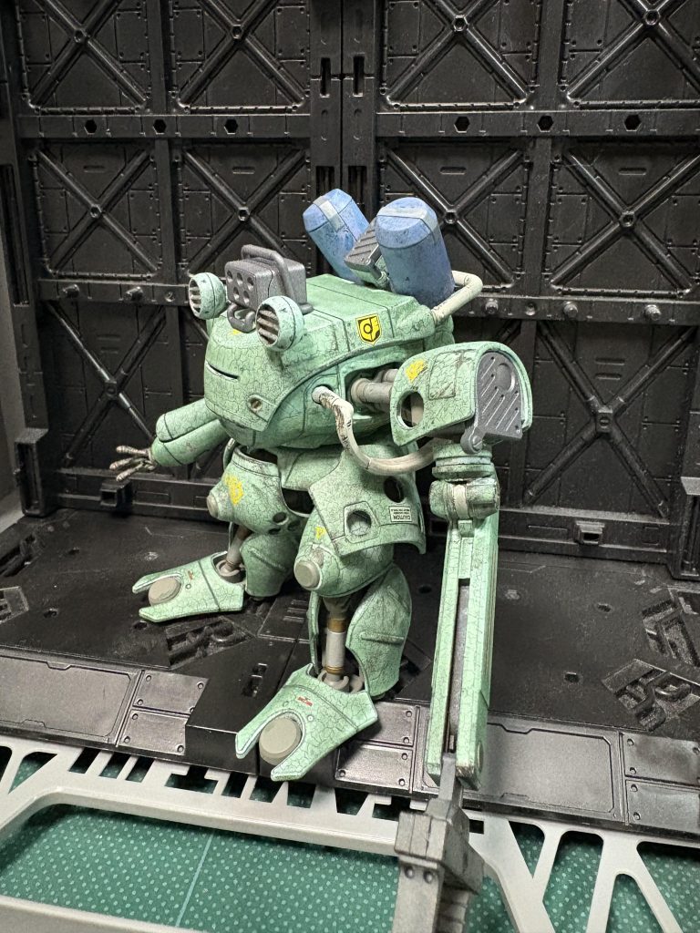 チラ見せシリンダーとかは部分塗装してます。