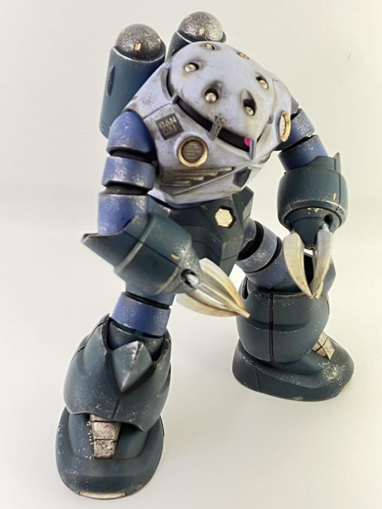 ボディビルポーズ。ふん！