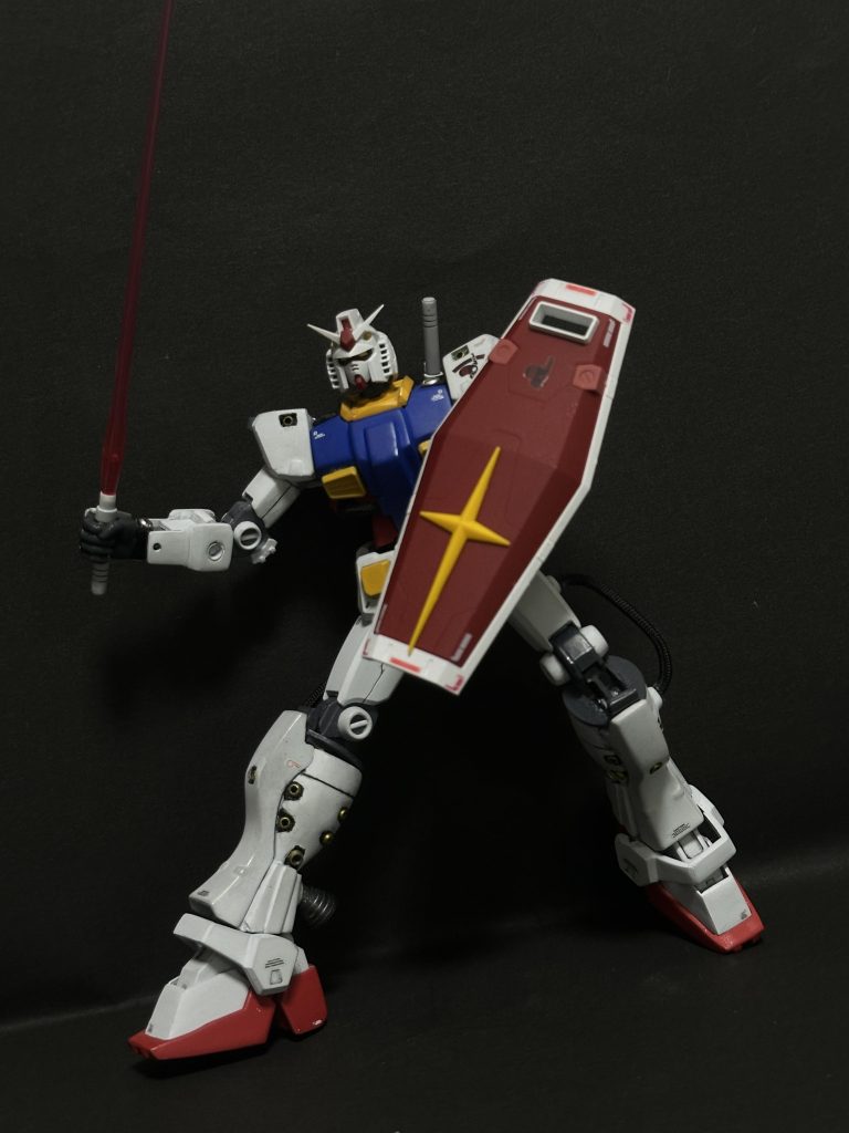 これだけ改造しましたが、関節はできるだけ生かすことを目指したので、色々なポージングができます。