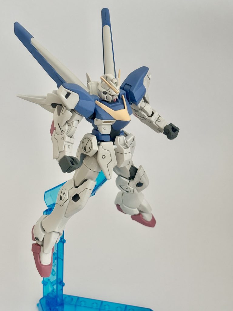 肩とスネの合わせ目消ししたくらいです。配色は全体を淡目の色合いにして、所々変えてます