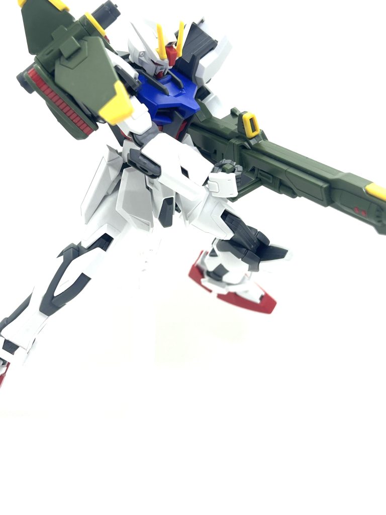 構え方が長距離砲は渋くていい。