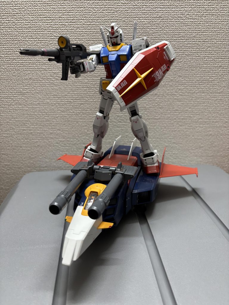 リアの尾翼？の向かって左のピトー管の様なものは、引っ掛かりどこかに悲惨✖️⇨飛散今後メタルパイプ等で、ディティールアップします